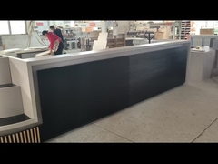 Σύγχρονο τραπέζι υποδοχής